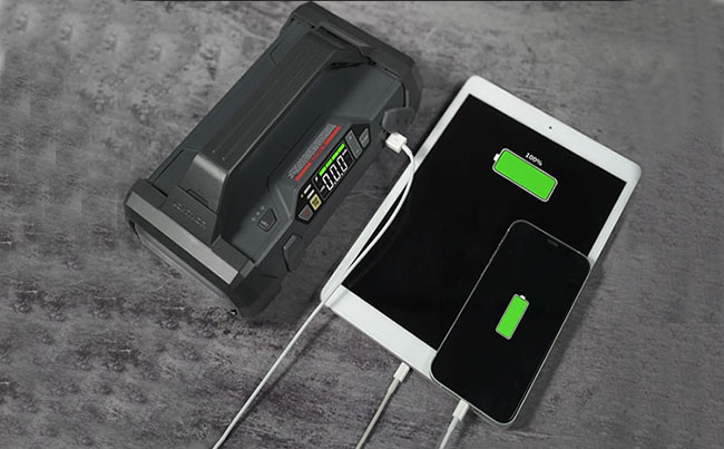 給手機(jī)、無(wú)線耳機(jī)、平板等充電測(cè)試